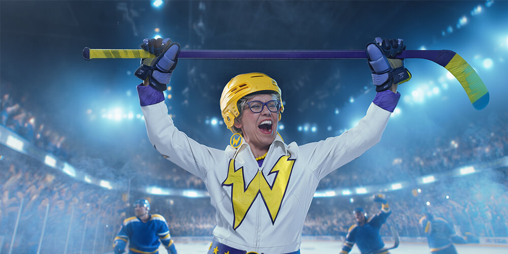 Granny juhlimassa maalia muiden pelaajien kanssa.